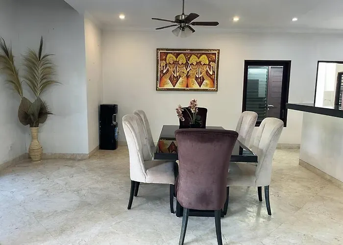 Villa 6 Bdr With Swimming Pool Jimbaran (Bali)