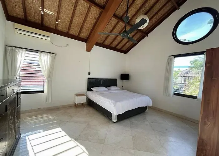 Villa 6 Bdr With Swimming Pool *