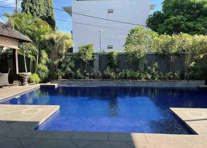6 Bdr With Swimming Pool